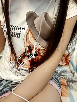 Noraaaax online show from March 27, 2026, 9:54 am