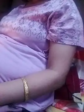 Snapshot of Priya_Sharma04 chatting on March 10, 2026, 4:33 pm Priya Sharma04 online show from March 10, 2026, 4:33 pm