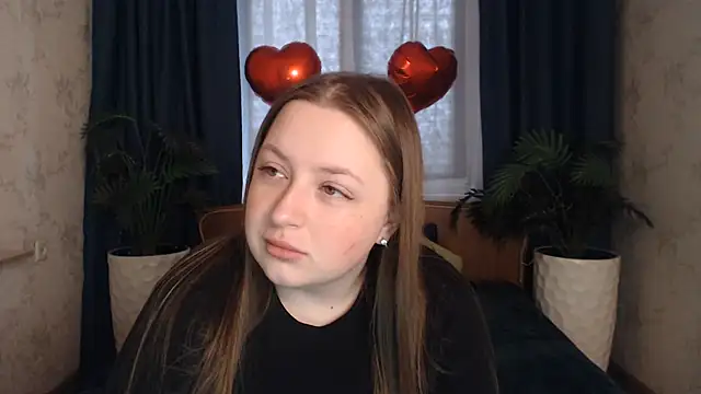 GirlPlayer online show from March 18, 2026, 9:12 am