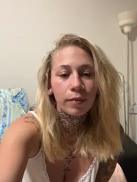 Antoniia69 online show from November 25, 2025, 11:37 pm