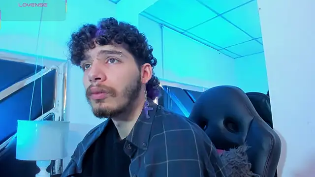 JojoBraando online show from December 14, 2025, 11:32 pm