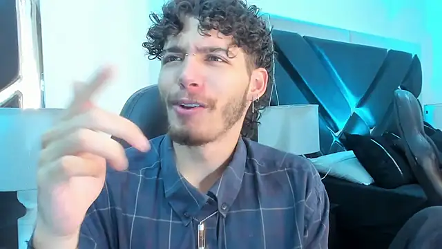 JojoBraando online show from December 1, 2025, 12:11 am