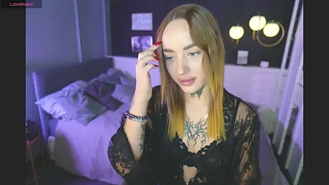 MarquiseMuse online show from November 23, 2025, 10:25 am