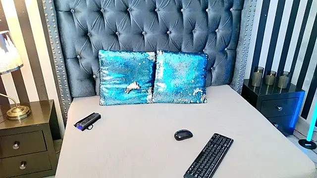 Saripaulin online show from February 5, 2026, 10:38 pm