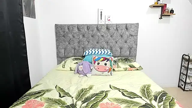 Iam dani online show from December 19, 2025, 9:17 pm