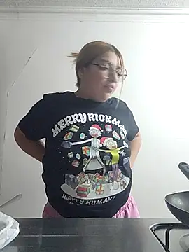 mila curvy online show from December 1, 2025, 11:16 pm