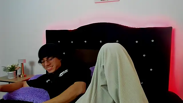 Snapshot of eren_jeager chatting on February 21, 2026, 1:29 am eren jeager online show from February 21, 2026, 1:29 am