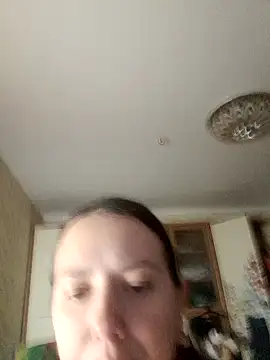 JeenisS online show from November 21, 2025, 2:16 pm