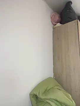 Snapshot of katthyasmitth chatting on February 5, 2026, 5:20 pm katthyasmitth online show from February 5, 2026, 5:20 pm