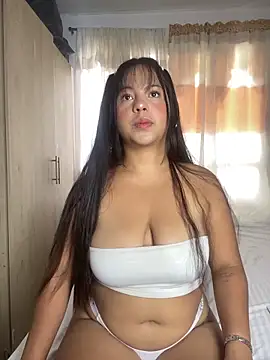 Snapshot of katthyasmitth chatting on February 6, 2026, 9:55 pm katthyasmitth online show from February 6, 2026, 9:55 pm