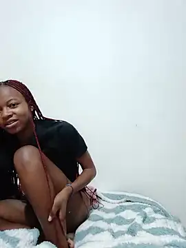 VirginPrincess06 online show from May 18, 2026, 2:11 pm