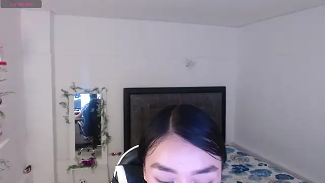 Snapshot of Ariel_Laurentt chatting on July 19, 2026, 3:48 am Ariel Laurentt online show from July 19, 2026, 3:48 am