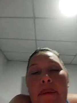 Snapshot of Paola-Lond chatting on November 29, 2025, 7:19 am Paola-Lond online show from November 29, 2025, 7:19 am