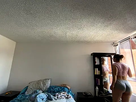 Snapshot of LyaRose chatting on November 29, 2025, 2:28 pm LyaRose online show from November 29, 2025, 2:28 pm