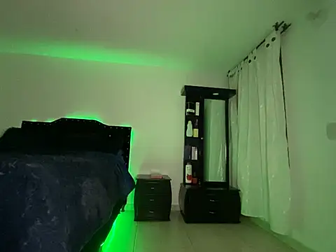 LyaRose online show from January 12, 2026, 2:07 am