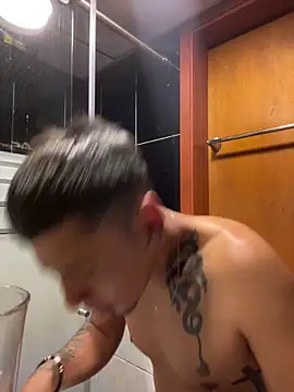 1Panini21 online show from December 16, 2025, 4:22 pm