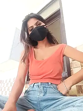 Lovely girl- online show from March 12, 2026, 5:13 am