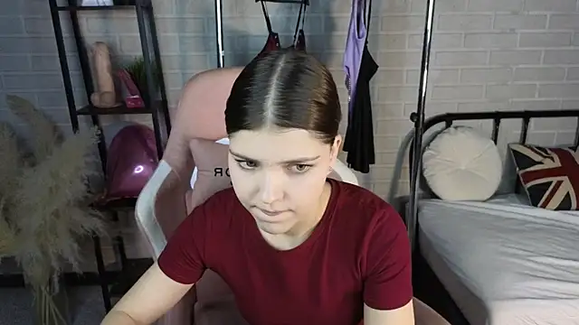 Sierra Maddison online show from November 28, 2025, 9:31 am