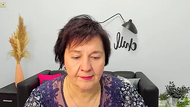 Snapshot of EveRalphes chatting on November 26, 2025, 8:03 am EveRalphes online show from November 26, 2025, 8:03 am