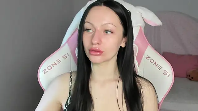 NaomiBlakes online show from January 13, 2026, 5:33 am