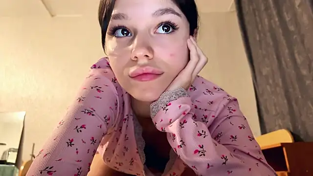 Snapshot of StacieGregoreski chatting on November 22, 2025, 4:17 pm StacieGregoreski online show from November 22, 2025, 4:17 pm