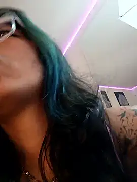 SamathaMay online show from March 10, 2026, 1:04 pm