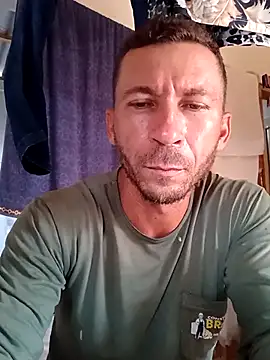 RobertoLuiz84 online show from February 13, 2026, 6:19 pm