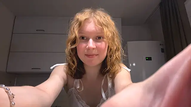 ElfriedaZwack online show from November 29, 2025, 5:13 pm