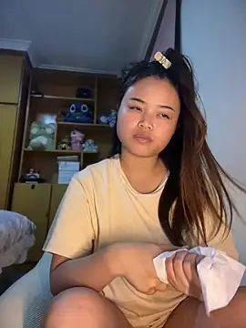 Toffee-00 online show from April 19, 2026, 8:48 am