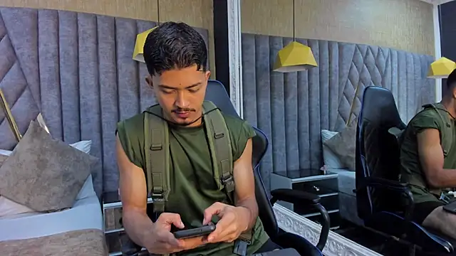 Snapshot of NicolaiKarav chatting on November 30, 2025, 11:55 am NicolaiKarav online show from November 30, 2025, 11:55 am