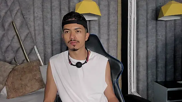 Snapshot of NicolaiKarav chatting on December 2, 2025, 11:12 am NicolaiKarav online show from December 2, 2025, 11:12 am