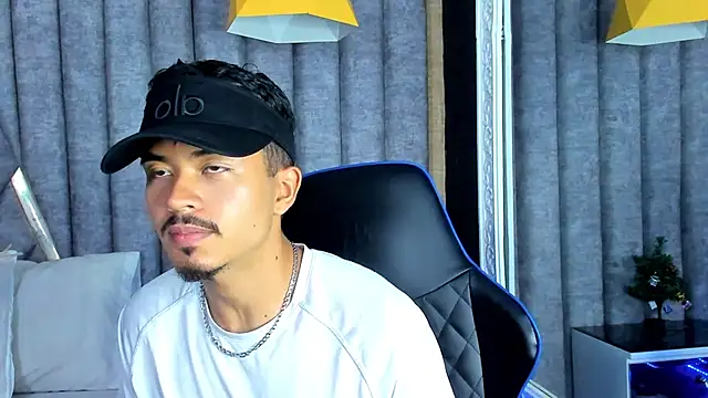 Snapshot of NicolaiKarav chatting on January 6, 2026, 7:07 pm NicolaiKarav online show from January 6, 2026, 7:07 pm