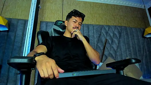 NicolaiKarav online show from February 13, 2026, 12:16 pm