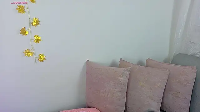 Ambar Carter online show from December 14, 2025, 4:08 am