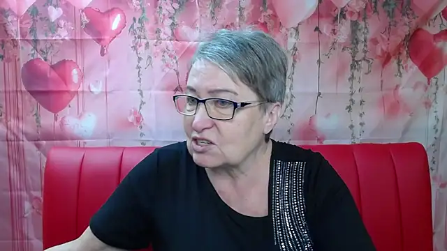 Snapshot of OlgaLuck chatting on February 2, 2026, 6:12 am OlgaLuck online show from February 2, 2026, 6:12 am