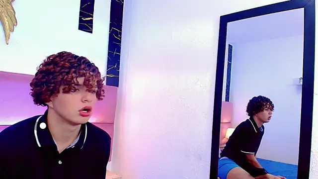 Skyee angel online show from November 25, 2025, 7:36 pm