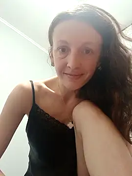 Snapshot of AlisKiv chatting on November 25, 2025, 7:03 pm AlisKiv online show from November 25, 2025, 7:03 pm