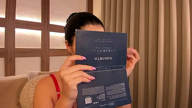 Snapshot of SarhaVega chatting on February 17, 2026, 12:24 pm SarhaVega online show from February 17, 2026, 12:24 pm