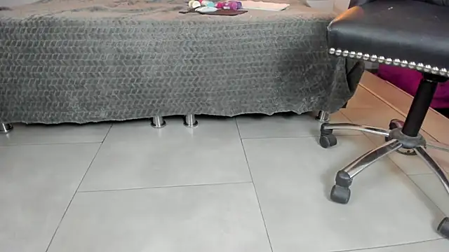 Mysterius Woman online show from March 6, 2026, 1:28 pm