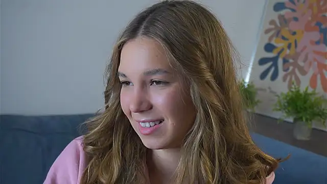 Snapshot of AmparoCilek chatting on February 17, 2026, 8:50 pm AmparoCilek online show from February 17, 2026, 8:50 pm