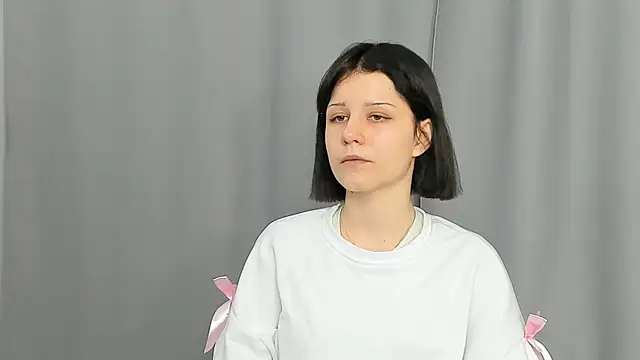 ShanaHearns online show from November 23, 2025, 2:27 pm