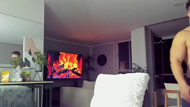 Valenthino Salvatore online show from April 20, 2026, 3:53 am