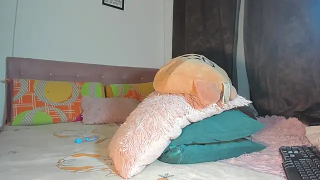 Snapshot of exotis_tiahara777 chatting on February 3, 2026, 7:24 am exotis tiahara777 online show from February 3, 2026, 7:24 am