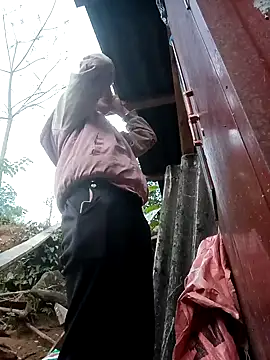 nangmo online show from December 18, 2025, 11:52 pm