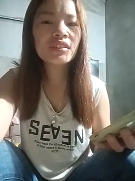 nangmo online show from March 28, 2026, 10:33 pm