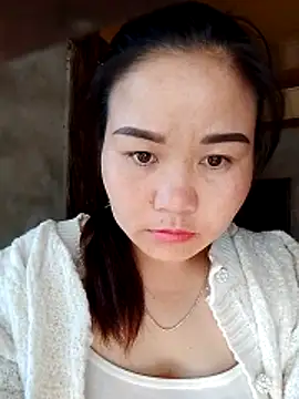 One-two22 online show from November 24, 2025, 5:40 am