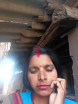 Hot-qwe online show from December 3, 2025, 8:14 am