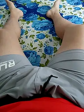 dreamybboy online show from February 14, 2026, 5:29 am