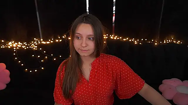 TinyNatalie online show from May 13, 2026, 9:00 pm