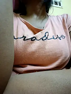 Snapshot of Daily_lust chatting on February 13, 2026, 4:29 pm Daily lust online show from February 13, 2026, 4:29 pm